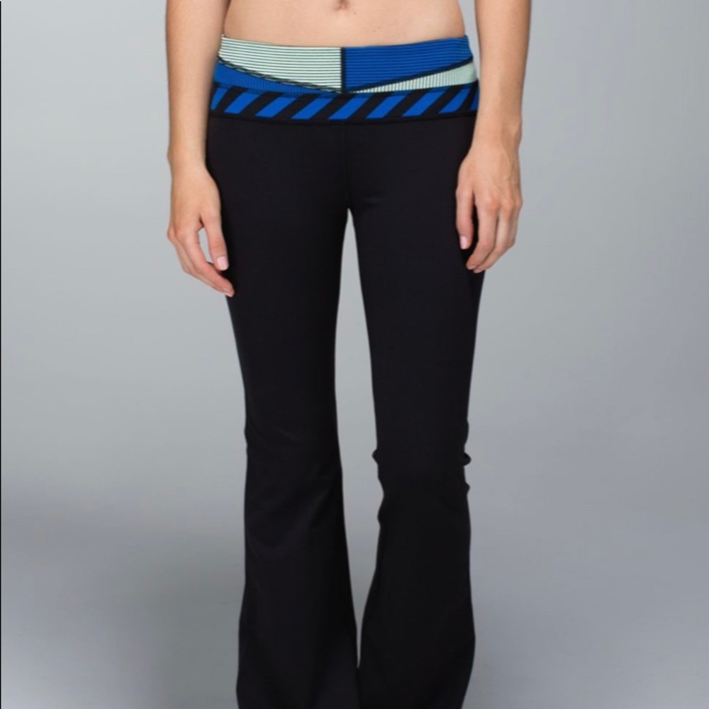 Lululemon Groove Pant (Regular) *Full-On Luon
Black / Quilt Winter 13-18